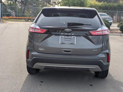 Carbonized Gray Metallic 2024 Ford Edge SEL