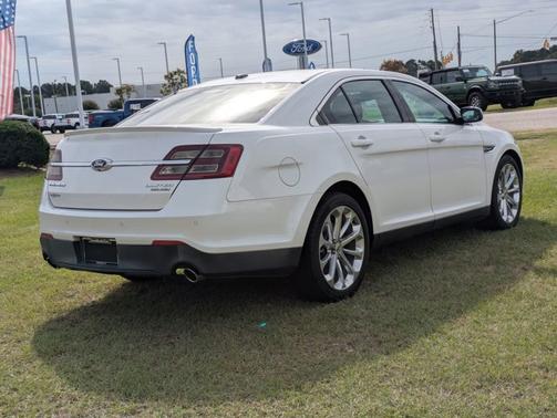 2016 Ford Taurus LIMITED