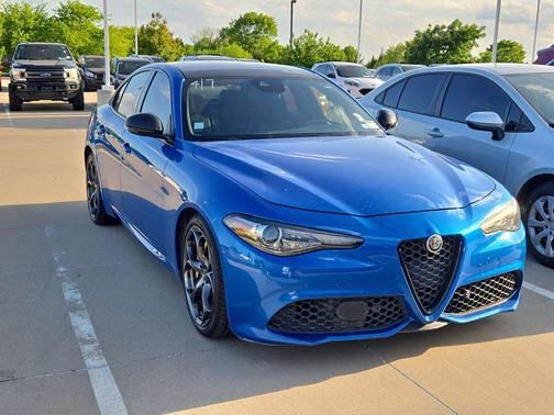 Misano Blue Metallic 2021 Alfa Romeo Giulia Ti