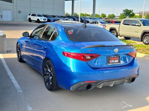 Misano Blue Metallic 2021 Alfa Romeo Giulia Ti