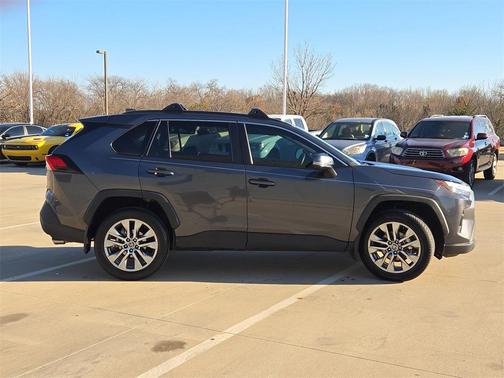 2023 Toyota RAV4 XLE Premium