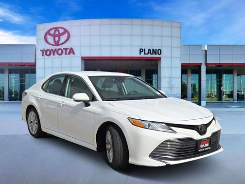 2020 Toyota Camry XLE