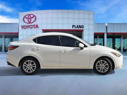 Frost 2016 Scion iA Base
