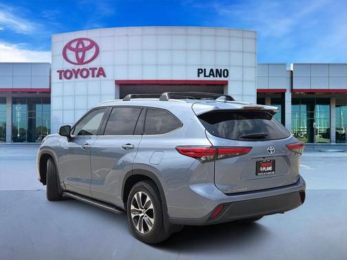 2020 Toyota Highlander Hybrid XLE
