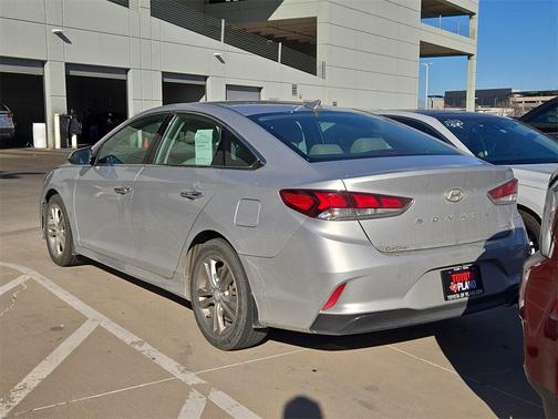 2019 Hyundai SONATA Limited