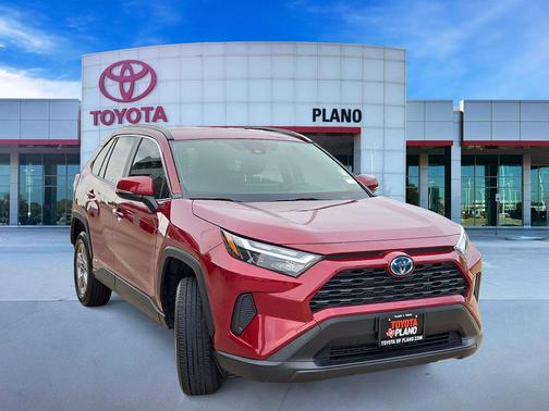 2024 Toyota RAV4 Hybrid XLE