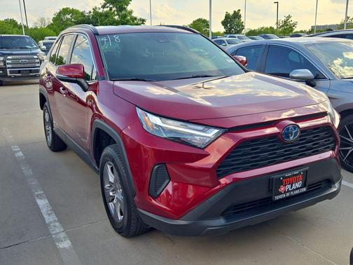 2024 Toyota RAV4 Hybrid XLE