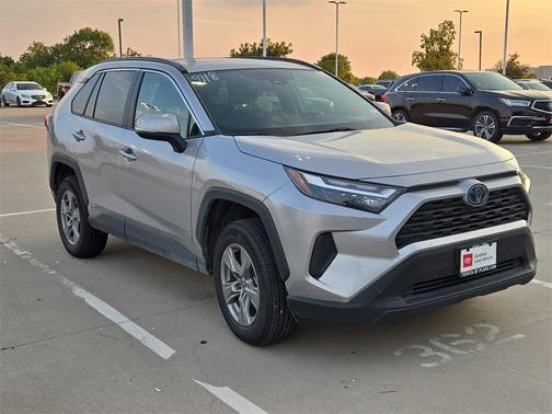2023 Toyota RAV4 Hybrid XLE