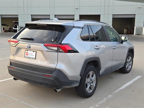 2023 Toyota RAV4 Hybrid XLE