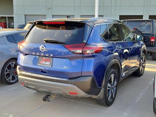 Caspian Blue Metallic/Super Black 2021 Nissan Rogue SL