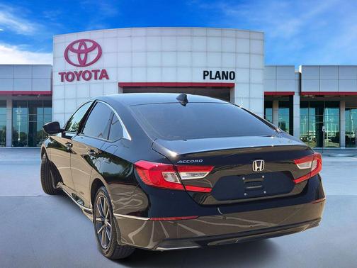 Crystal Black Pearl 2022 Honda Accord EX-L 1.5T