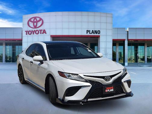 Wind Chill Pearl 2020 Toyota Camry XSE