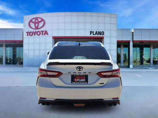 Wind Chill Pearl 2020 Toyota Camry XSE