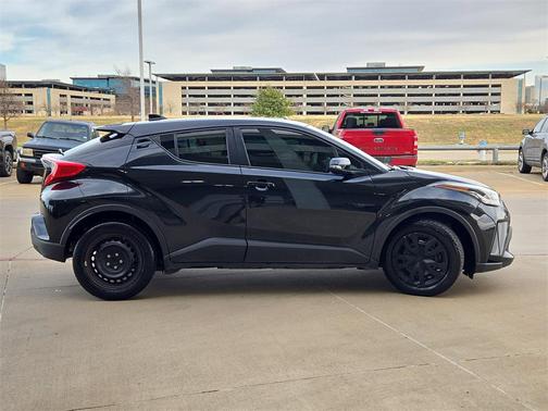 2020 Toyota C-HR LE