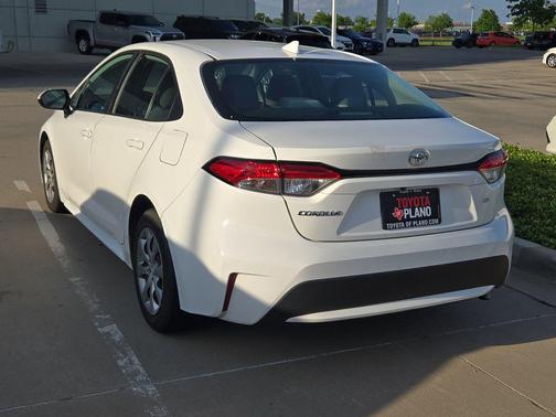White 2021 Toyota Corolla LE