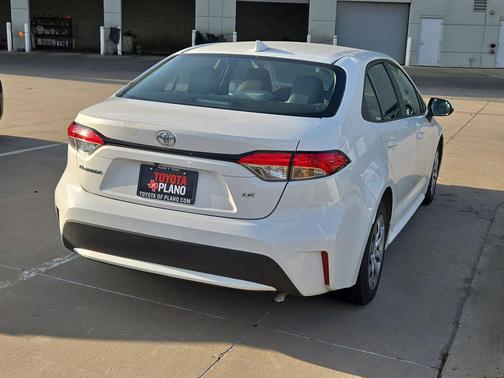 White 2021 Toyota Corolla LE