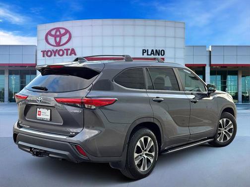 2023 Toyota Highlander Hybrid XLE