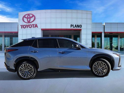 2024 Lexus RZ 450e Luxury