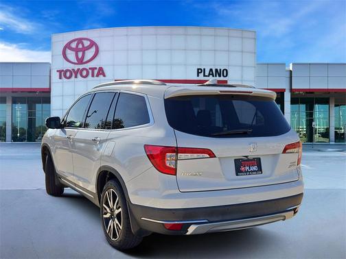 2020 Honda Pilot AWD Elite