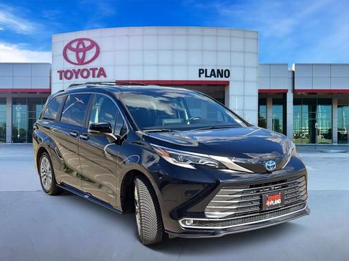 2021 Toyota Sienna Platinum 7 Passenger