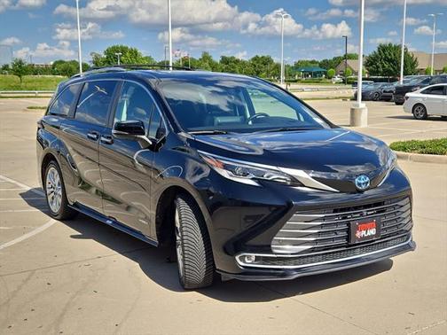 2021 Toyota Sienna Platinum 7 Passenger
