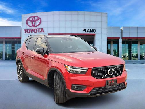 2020 Volvo XC40 T5 R-Design