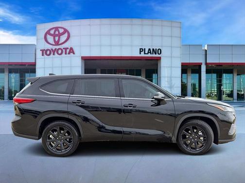 2022 Toyota Highlander L