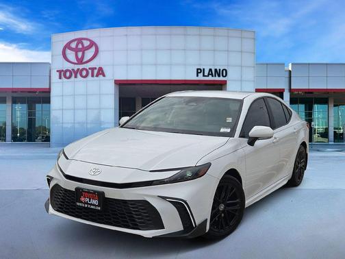 Ice 2025 Toyota Camry SE