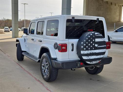 2024 Jeep Wrangler 4-Door Sahara 4x4