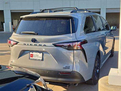 2024 Toyota Sienna Woodland Edition