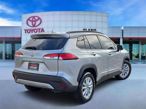2022 Toyota Corolla Cross LE