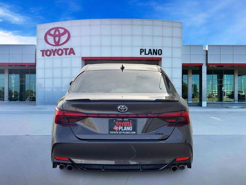 Brownstone 2020 Toyota Avalon XSE