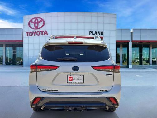 2022 Toyota Highlander Hybrid Limited