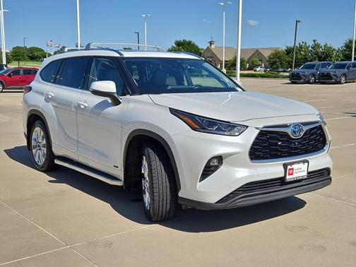 2022 Toyota Highlander Hybrid Limited