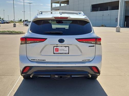 2022 Toyota Highlander Hybrid Limited