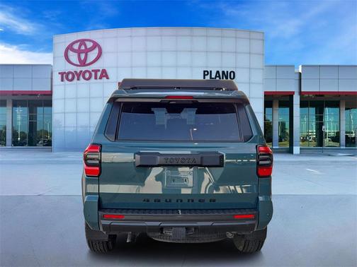 2025 Toyota 4Runner TRD Off Road