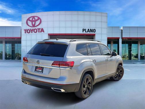 2022 Volkswagen Atlas 2.0T SE w/Technology