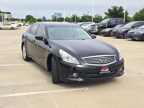 Black Obsidian 2015 INFINITI Q40 Base