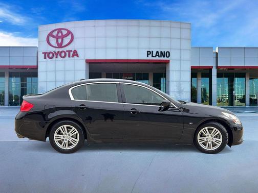 Black Obsidian 2015 INFINITI Q40 Base