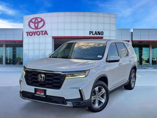 Platinum White Pearl 2023 Honda Pilot 2WD EX-L 8 Passenger