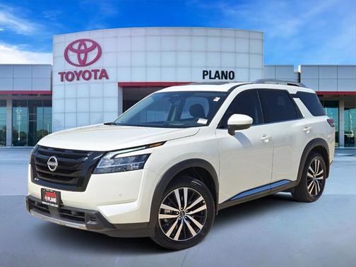 2024 Nissan Pathfinder Platinum FWD