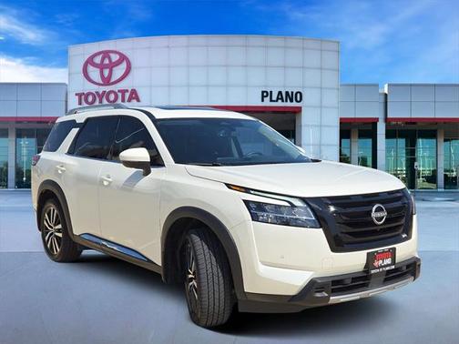 2024 Nissan Pathfinder Platinum FWD