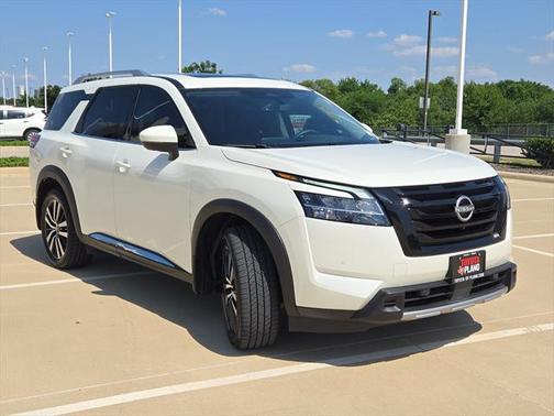 2024 Nissan Pathfinder Platinum FWD