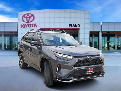 2025 Toyota RAV4 Hybrid SE