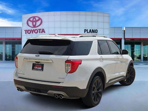 Star White Metallic Tri-Coat 2022 Ford Explorer Platinum