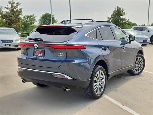 2022 Toyota Venza XLE