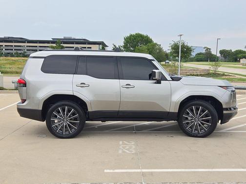Atomic Silver 2025 Lexus GX 550 Luxury+