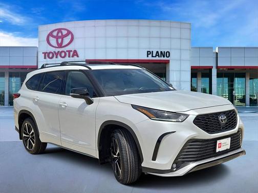 2022 Toyota Highlander XSE