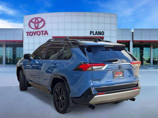 Cavalry Blue/Midnight Black Metallic 2025 Toyota RAV4 Hybrid SE