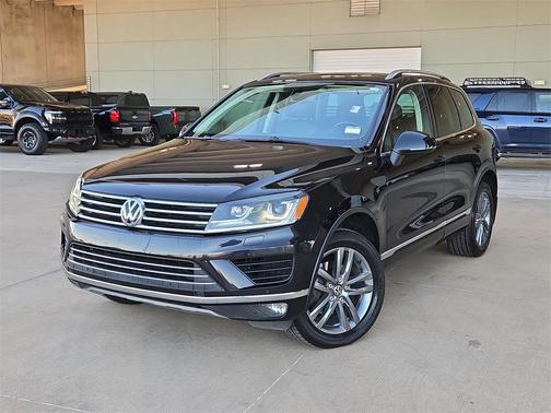 2016 Volkswagen Touareg VR6 Lux